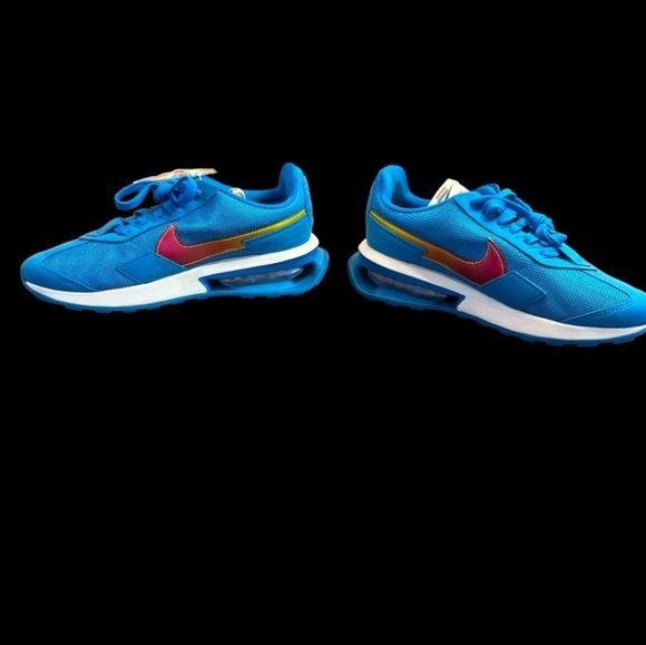 Nike Air Max Pride Day Rainbow Men's Size 6.5 NWOT Pride flags still attached - Picture 2 of 5